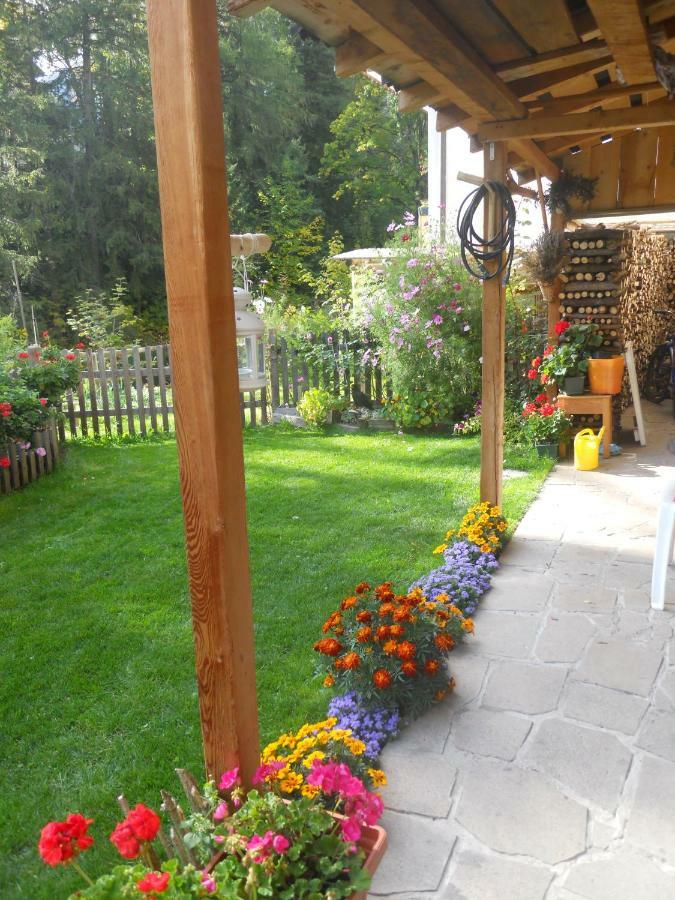 Achillea Bed & Breakfast Vigo di Fassa Bagian luar foto